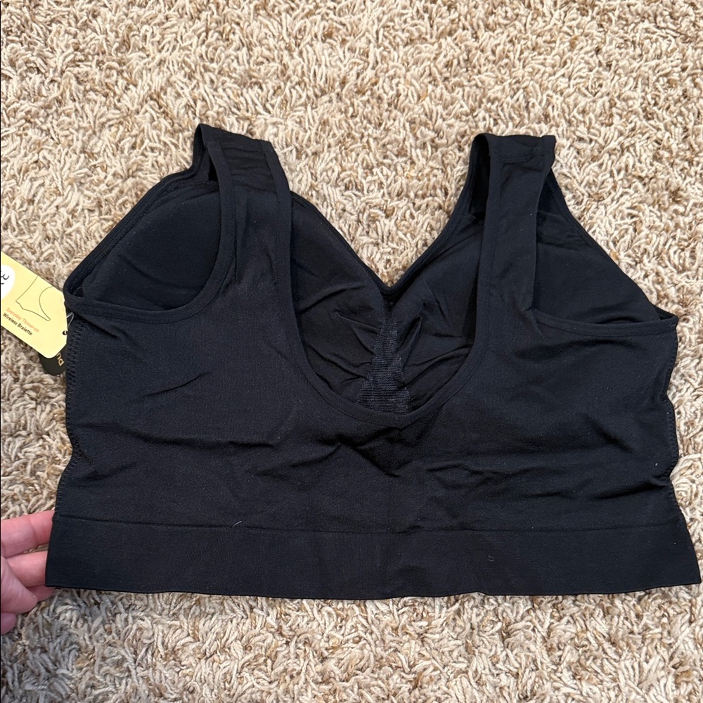 NWT Shapermint Truekind® Everyday Throw-on
Wireless Bralette Black - Picture 5 of 10